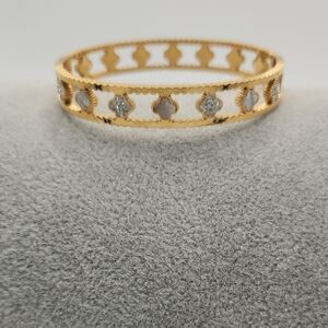18k Gold Plated Stainless Steel Pearl White Clover Bangle Bracelet Zircon Inlay